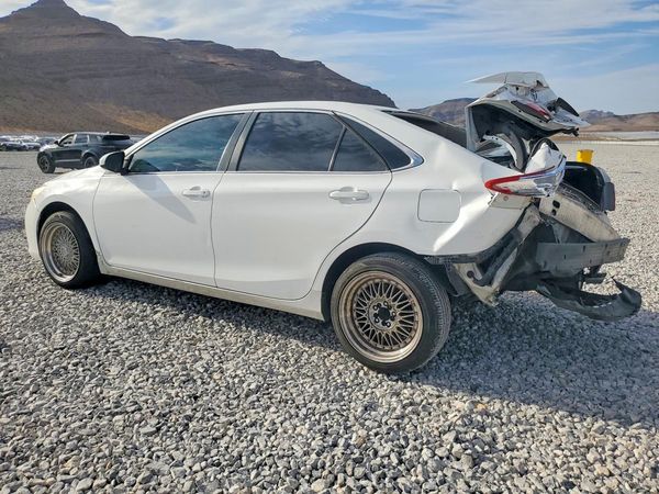 2015 TOYOTA CAMRY