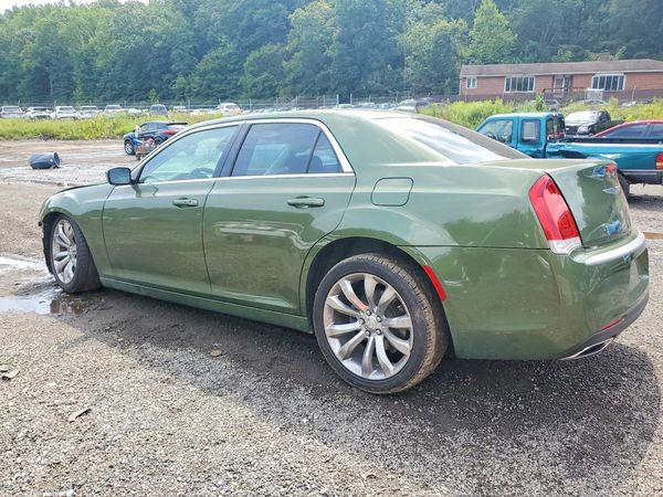 2018 CHRYSLER 300