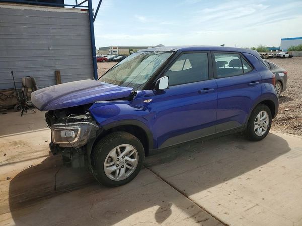 2022 HYUNDAI VENUE SE — Front 3/4
