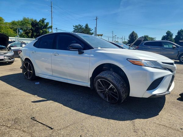 2020 TOYOTA CAMRY XSE