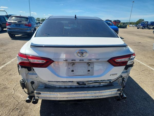 2020 TOYOTA CAMRY XSE
