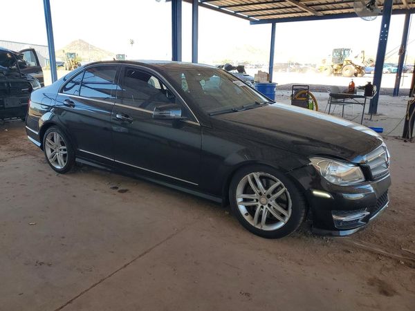 2013 MERCEDES-BENZ C C300