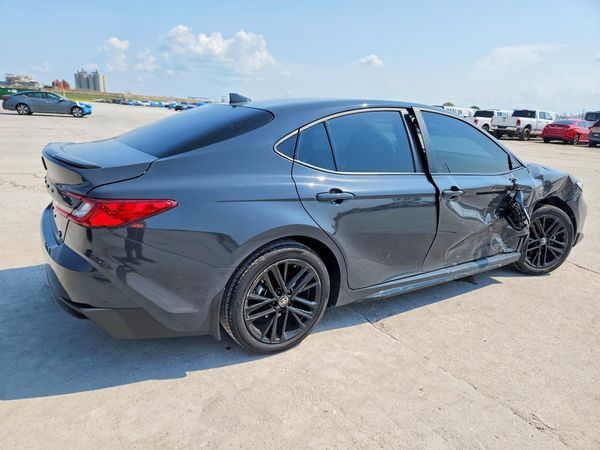 2026 TOYOTA CAMRY