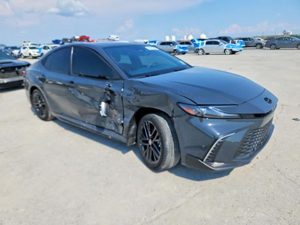 2026 TOYOTA CAMRY