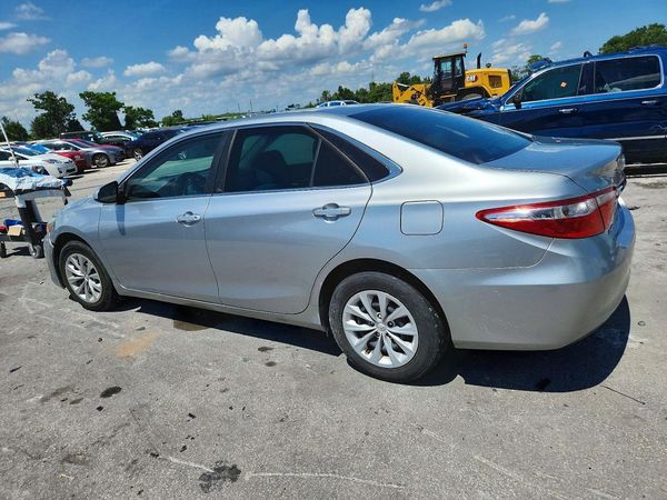 2015 TOYOTA CAMRY