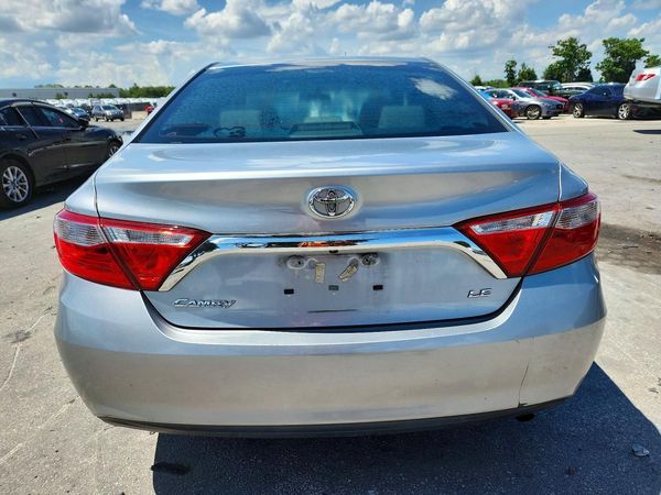 2015 TOYOTA CAMRY