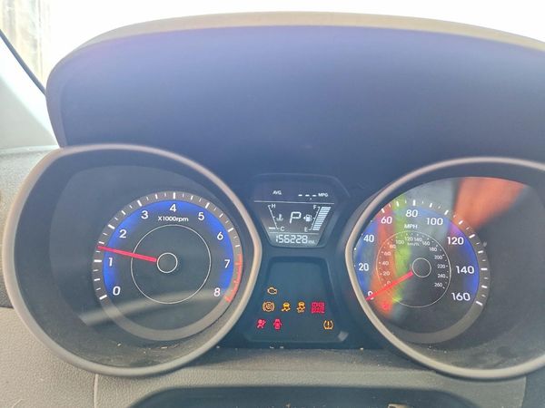 2015 HYUNDAI ELANTRA