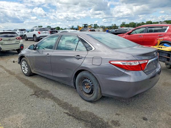 2016 TOYOTA CAMRY