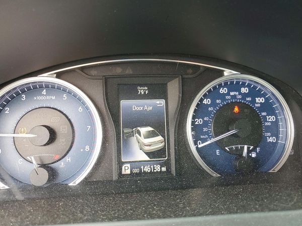 2016 TOYOTA CAMRY