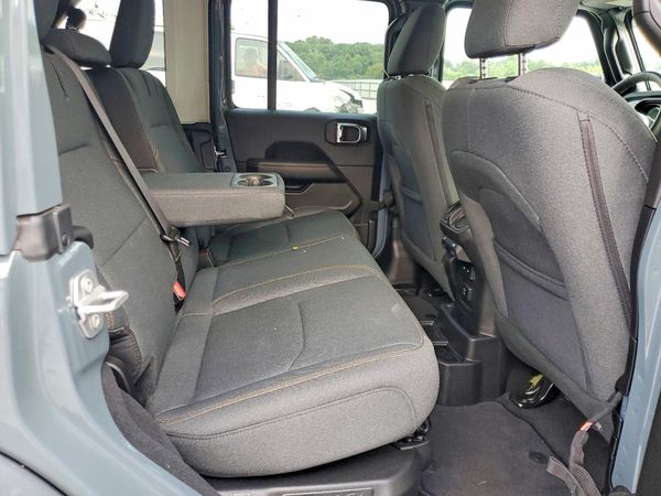 2025 JEEP WRANGLER Sahara 4XE