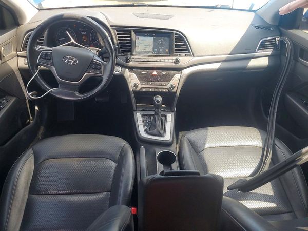 2017 HYUNDAI ELANTRA