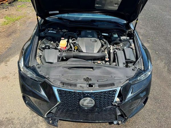 2018 LEXUS IS 300