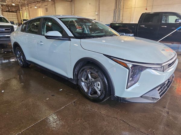 2026 KIA K4 LX, LXS