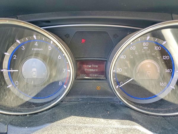 2013 HYUNDAI SONATA GLS/ GLS Popular