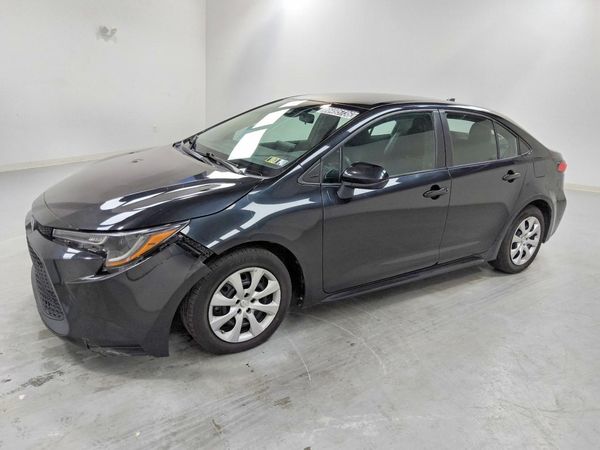 2022 TOYOTA COROLLA LE — Front 3/4