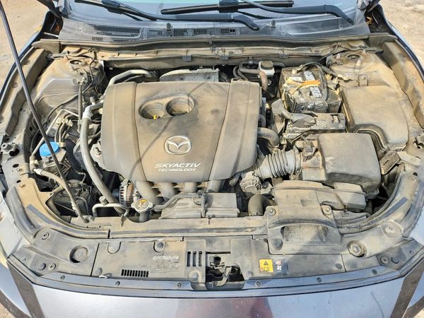 2015 MAZDA 3 Touring/GS