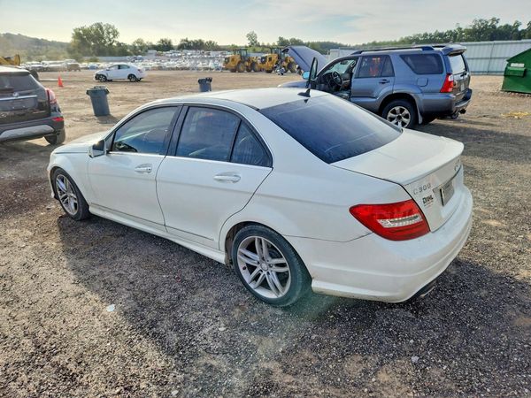2012 MERCEDES-BENZ C