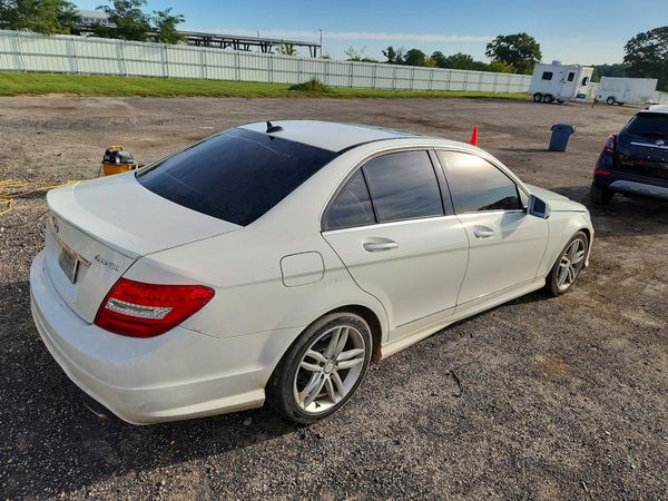 2012 MERCEDES-BENZ C