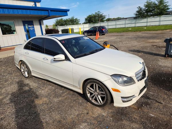 2012 MERCEDES-BENZ C