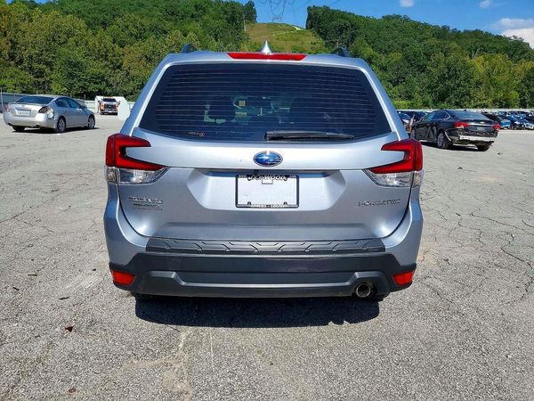 2019 SUBARU FORESTER