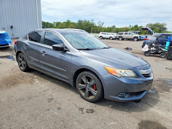 2013 ACURA ILX 20 TECH
