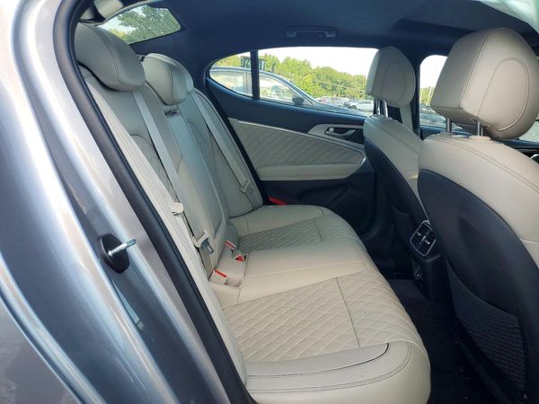 2023 GENESIS G70