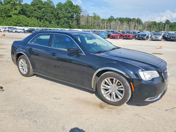 2017 CHRYSLER 300 Limited