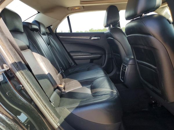 2017 CHRYSLER 300 Limited