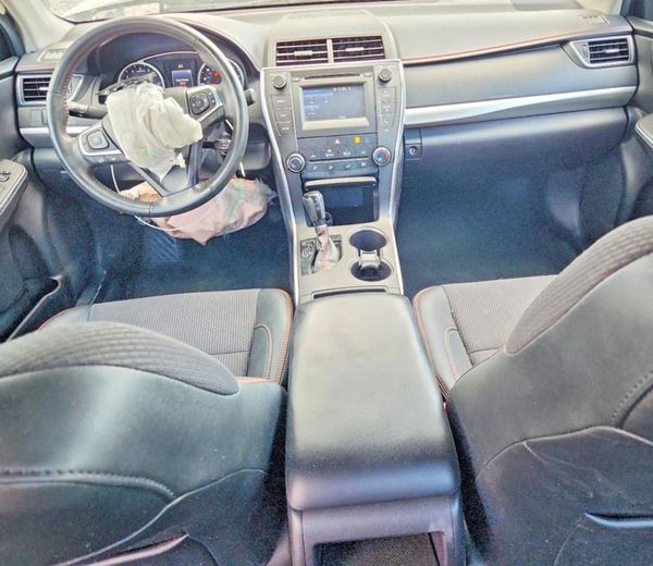 2017 TOYOTA CAMRY