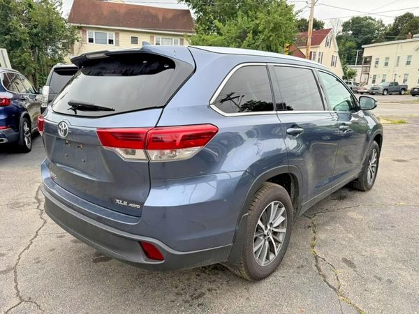 2018 TOYOTA HIGHLANDER SE/XLE