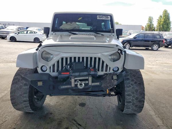 2014 JEEP WRANGLER Sahara