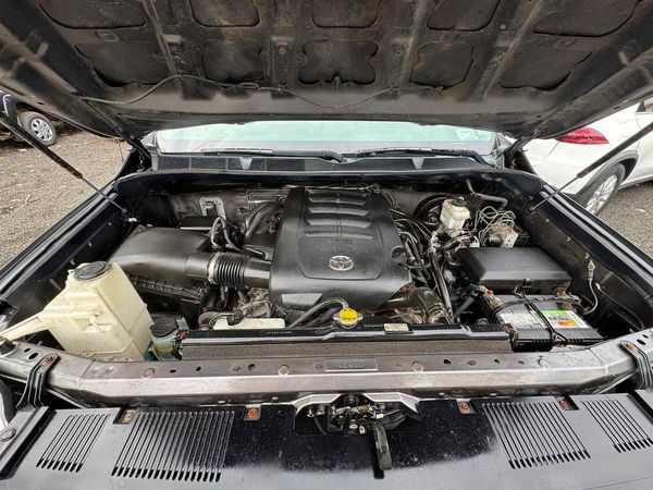 2014 TOYOTA TUNDRA SR5