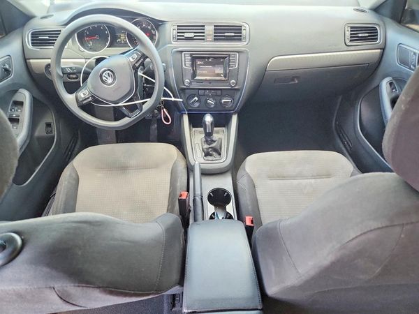 2017 VOLKSWAGEN JETTA