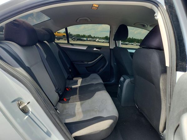2017 VOLKSWAGEN JETTA