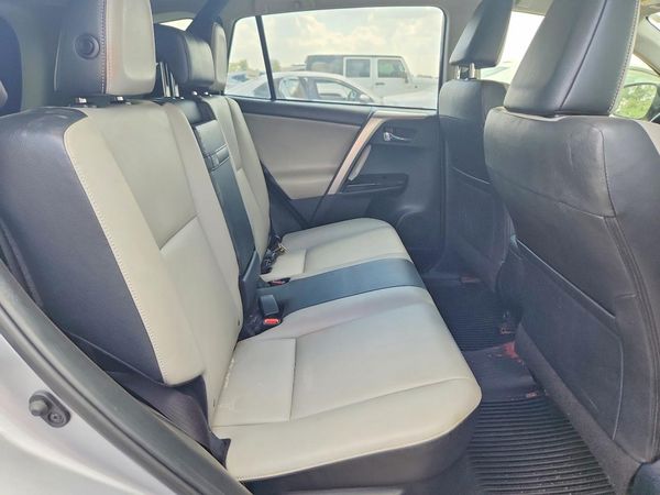 2017 TOYOTA RAV4 Ltd Hybrid