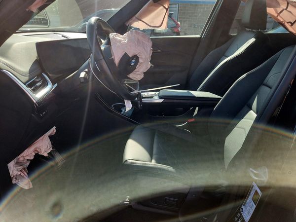 2025 BMW X1 xDrive28i — DENT
