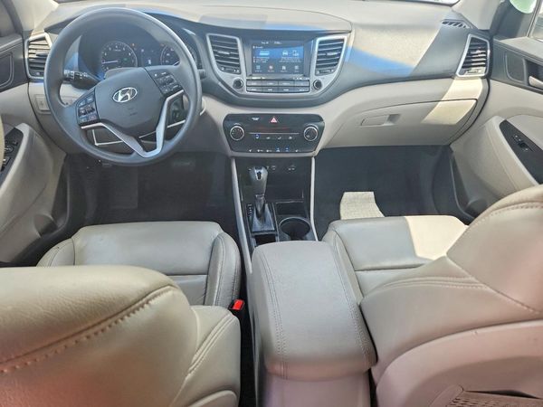 2018 HYUNDAI TUCSON