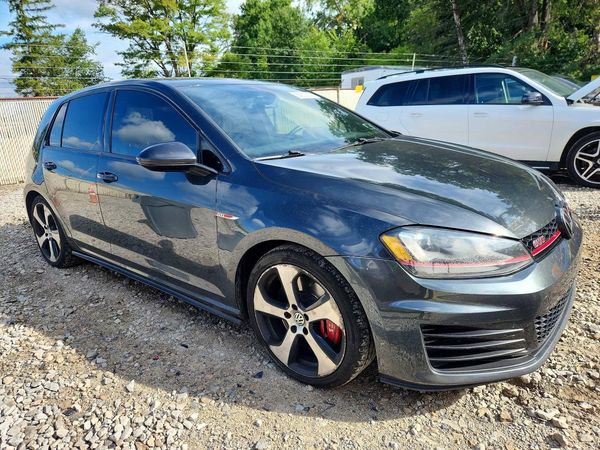 2017 VOLKSWAGEN GTI