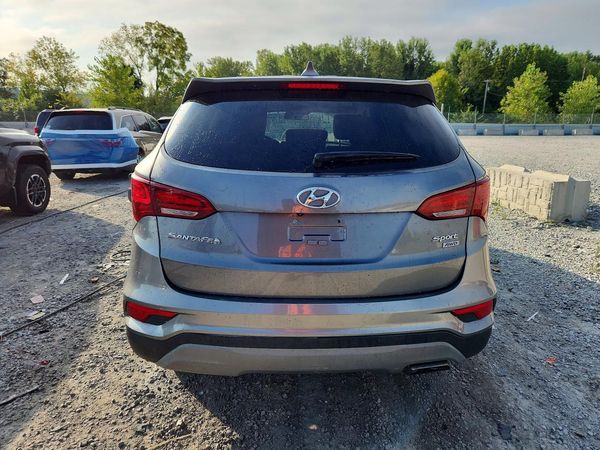 2017 HYUNDAI SANTA FE Base