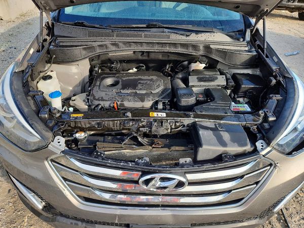 2017 HYUNDAI SANTA FE Base