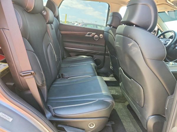 2023 GENESIS GV80