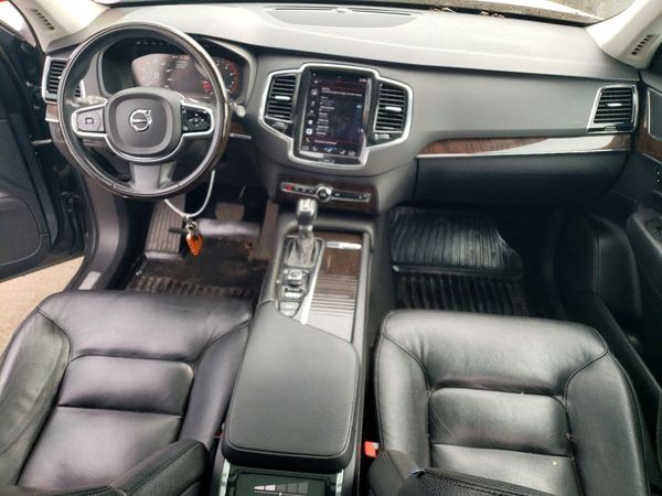 2016 VOLVO XC90 SV42 Momentum