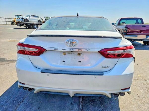 2018 TOYOTA CAMRY