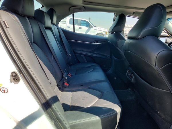 2018 TOYOTA CAMRY