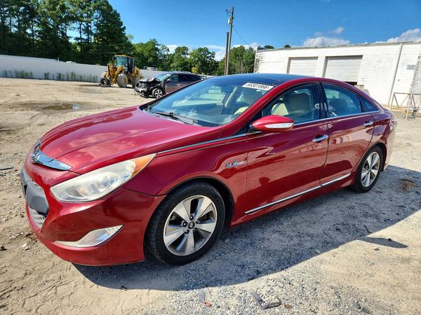 2012 HYUNDAI SONATA Middle level