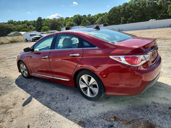 2012 HYUNDAI SONATA Middle level