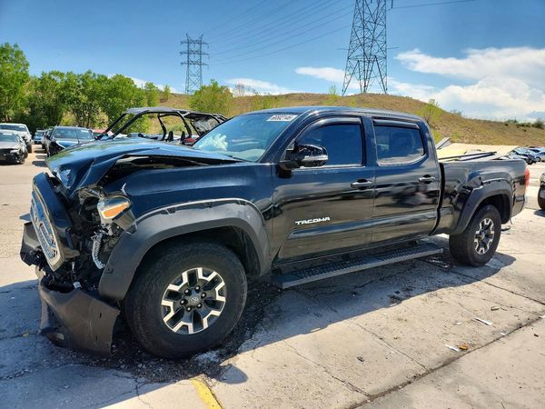2017 TOYOTA TACOMA