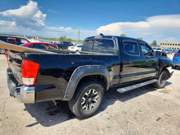 2017 TOYOTA TACOMA