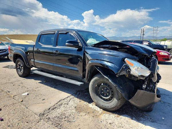 2017 TOYOTA TACOMA