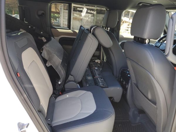 2023 LAND ROVER DEFENDER
